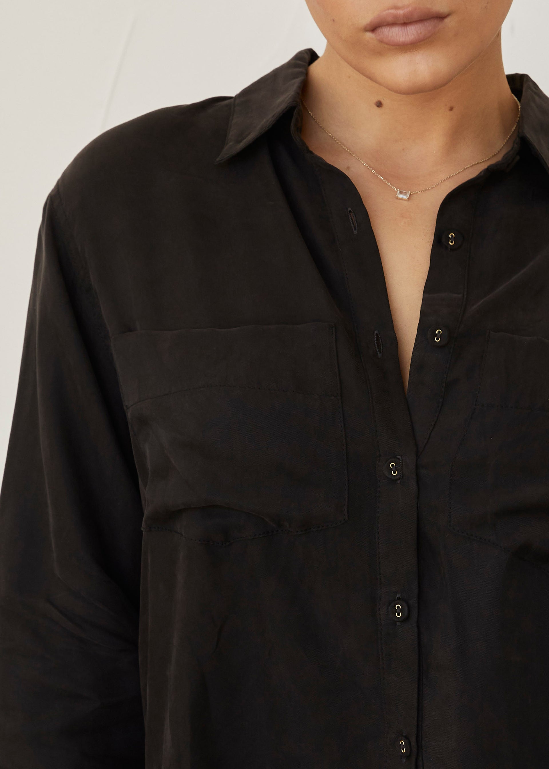 Edie Black Long Sleeved Cupro Shirt – biskthelabel